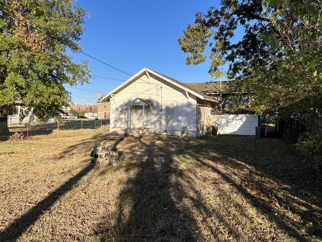 Building Photo - 2-Bed, 1-Bath House in Stillwater OK!"