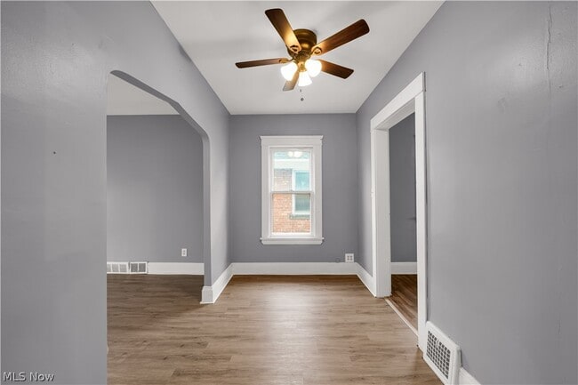 Building Photo - 16119 Parkgrove Ave