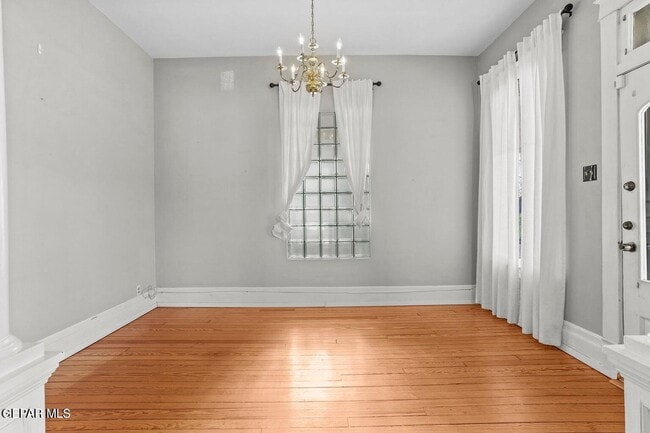 Building Photo - 3225 Fort Blvd