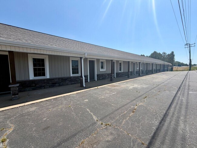 Building Photo - Clarksville Apartments
