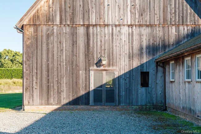 Building Photo - 29500 Main Rd