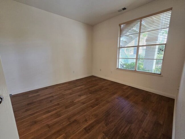 Building Photo - Private Ground-Level Condo in the Heart of Carmel Valley
