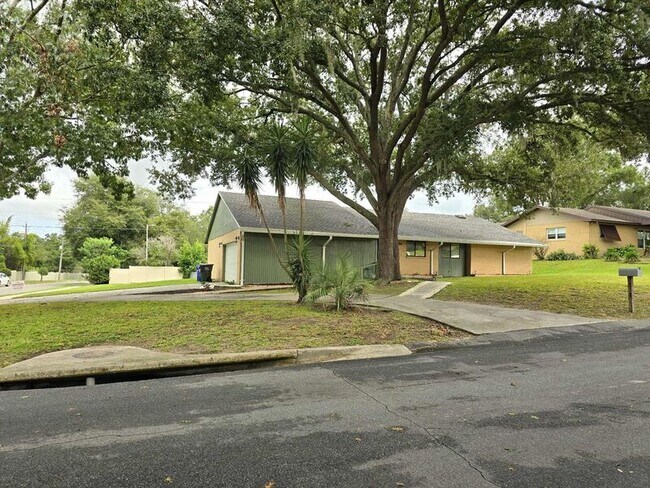 Building Photo - 4604 Dillwyn Dr