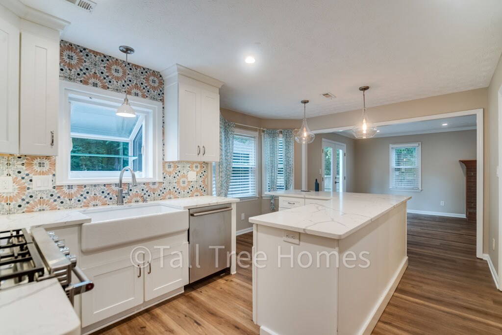 Building Photo - 410 Murry Park