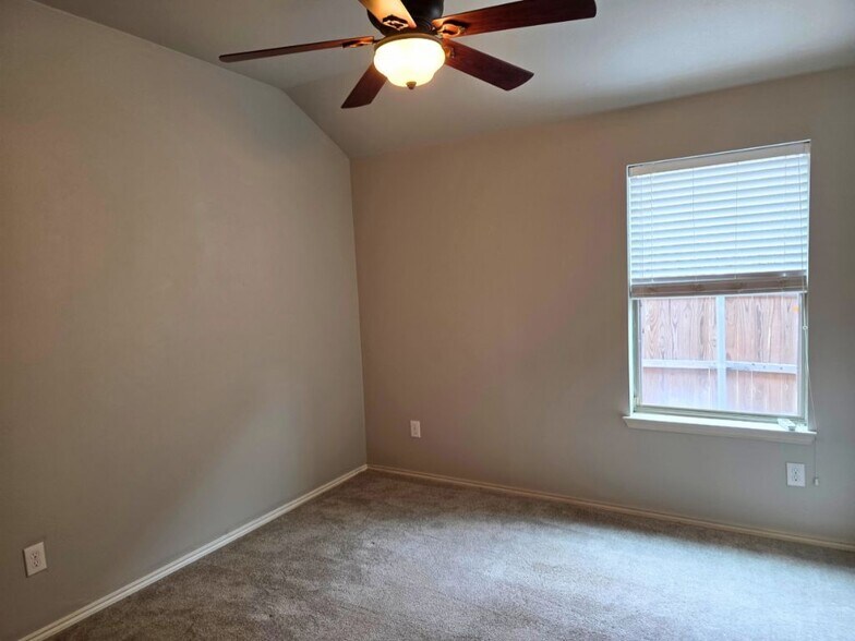 Building Photo - 6320 Spring Ranch Dr