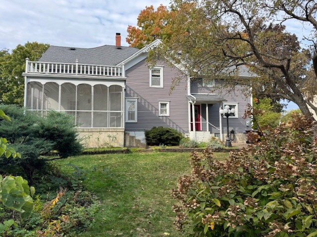 Building Photo - 1004 Pearl St