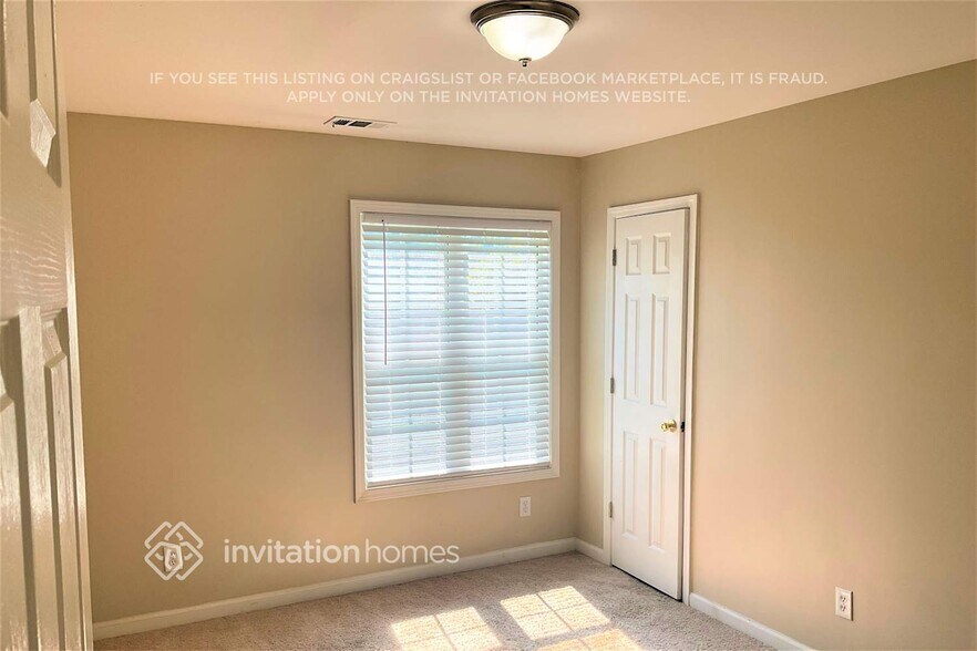Building Photo - 2380 Thornberry Dr