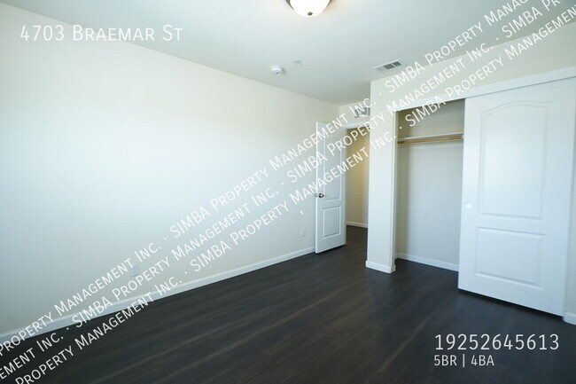Building Photo - 4703 Braemar St