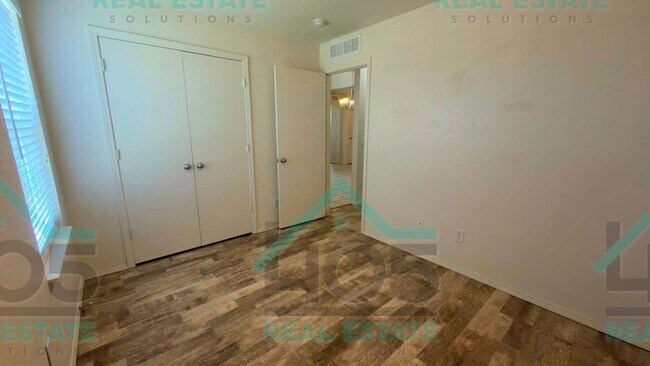 Building Photo - 10345 Aberdeen Dr