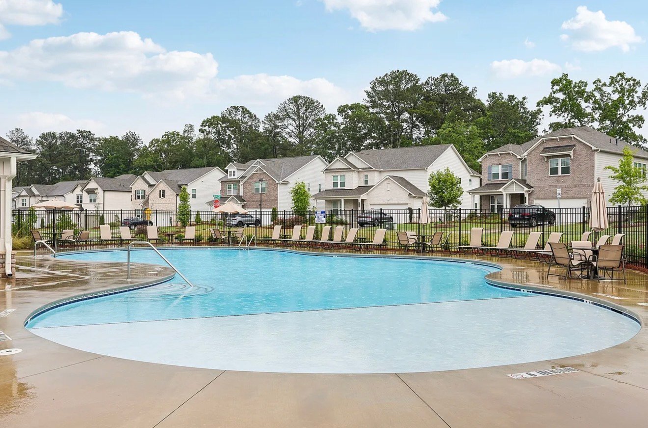Building Photo - 3453 Hillyard Dr