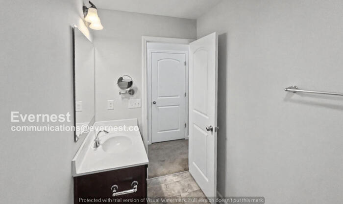 Building Photo - 1006 Brooksland Pl