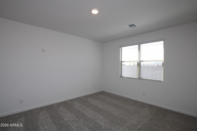 Building Photo - 5816 N 202nd Ln