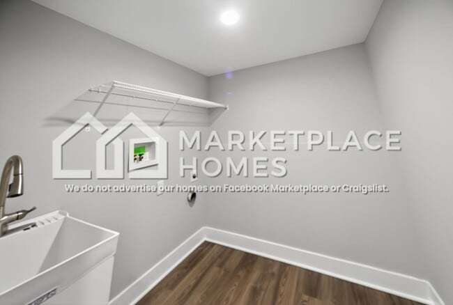 Building Photo - 3518 Alpha Ct