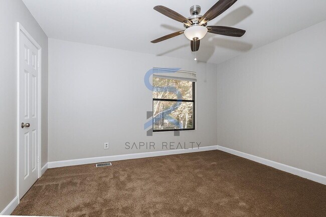 Building Photo - Move in before December 31st and get $100 OFF your rent for the first 3 months — PLUS a $250 Amaz...