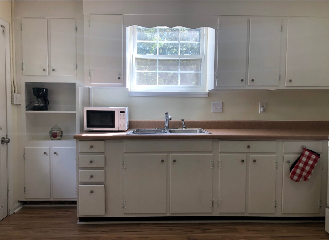 Building Photo - 8 Battery Dr