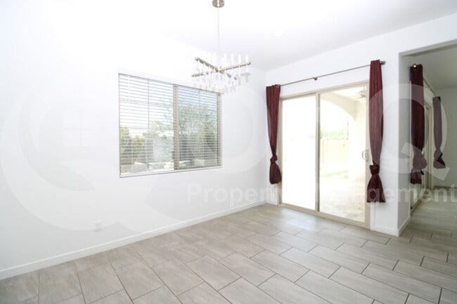 Building Photo - 259 E Sagittarius Pl