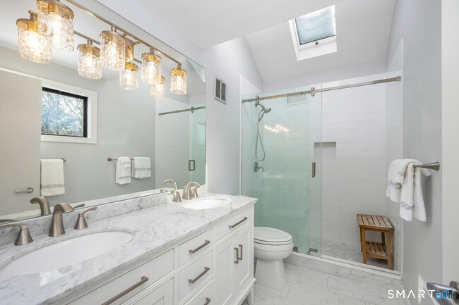 Building Photo - 21 Olmstead Hill Rd