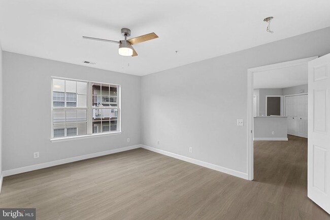 Building Photo - 21850 Locomotive Terrace