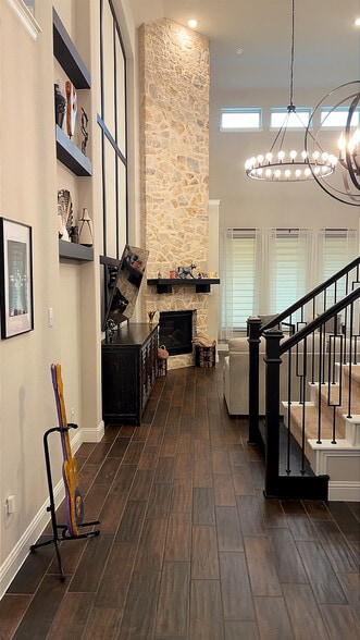 Building Photo - 3012 Mulberry Ave