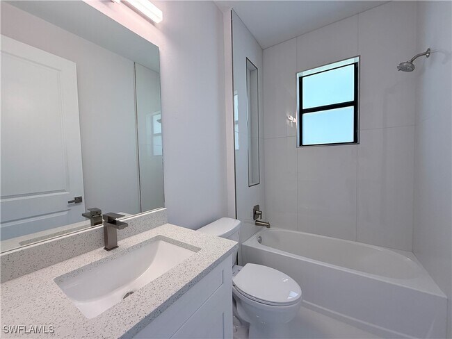 Building Photo - 2266 Desoto Blvd S