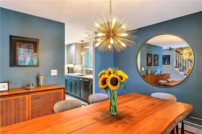 Building Photo - 28 Marigold Cir