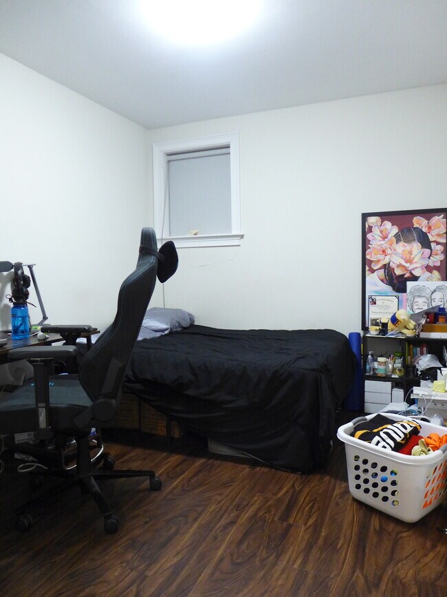 Building Photo - 1906 Washington St