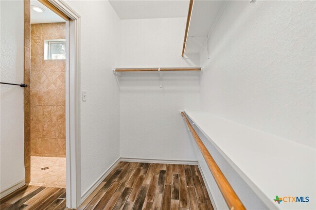 Building Photo - 1009 Tripp Ln