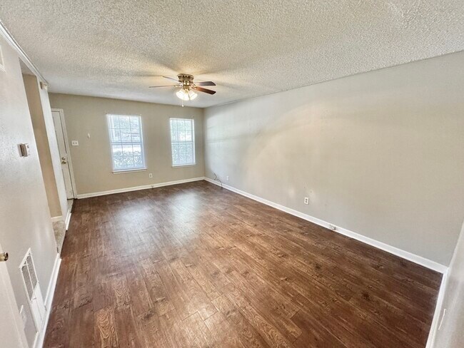 Building Photo - 3614 Tchulahoma Rd
