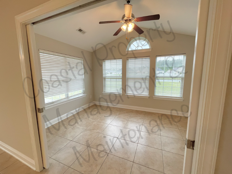 Building Photo - 879 Summer Mist Dr