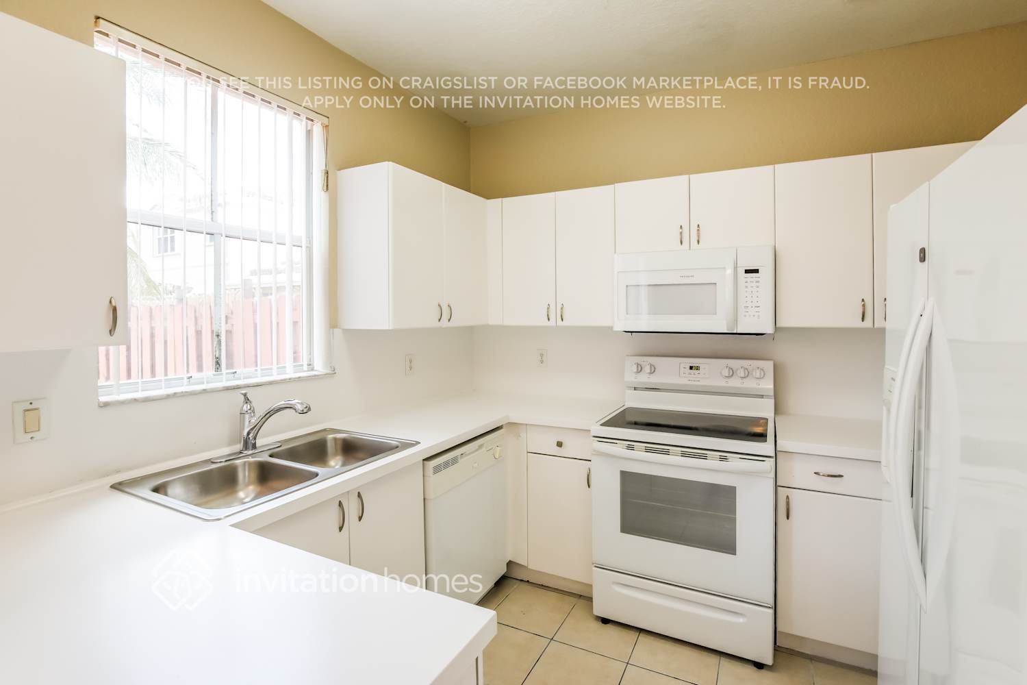 Building Photo - 12513 SW 124th Ct