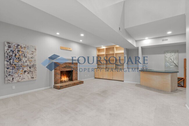 Building Photo - Single Family | One-acre lot in Powell Far...