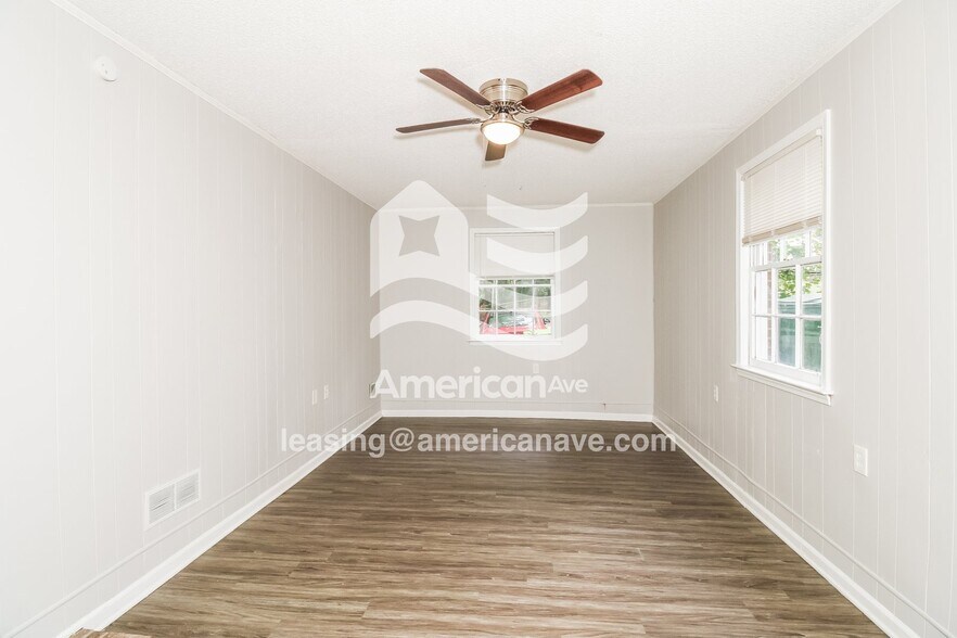 Building Photo - 194 Waterford Dr