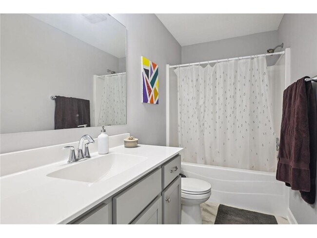 Building Photo - 6303 Jensen Ave S