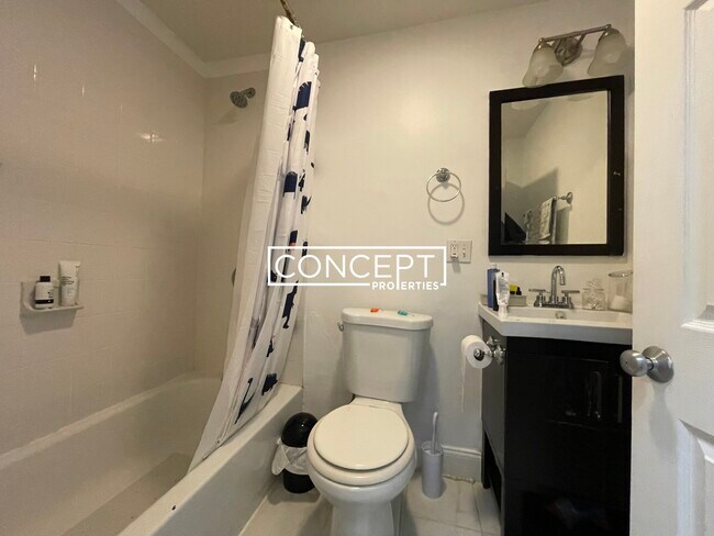 Building Photo - 243 Northampton St