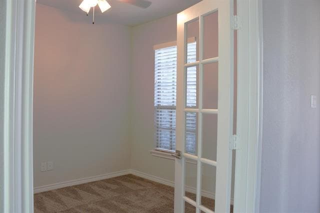 Building Photo - 639 Point Vista Dr