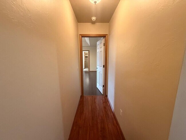 Building Photo - 616 Morningside Dr