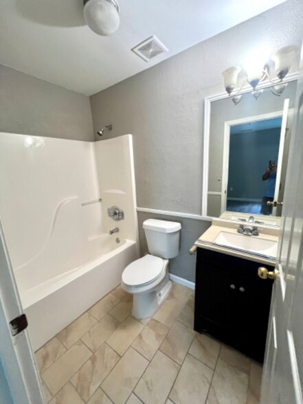 Building Photo - 118 Cove Landing