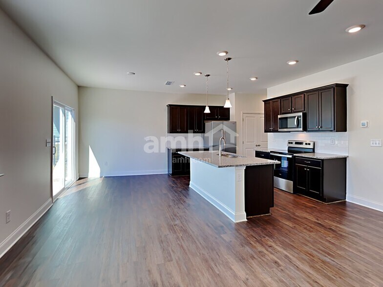 Building Photo - 869 Headland Wy