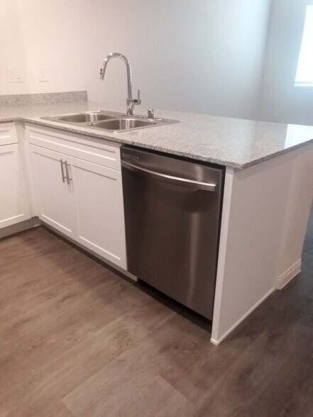 Building Photo - 2866 Coral Cascade Ct