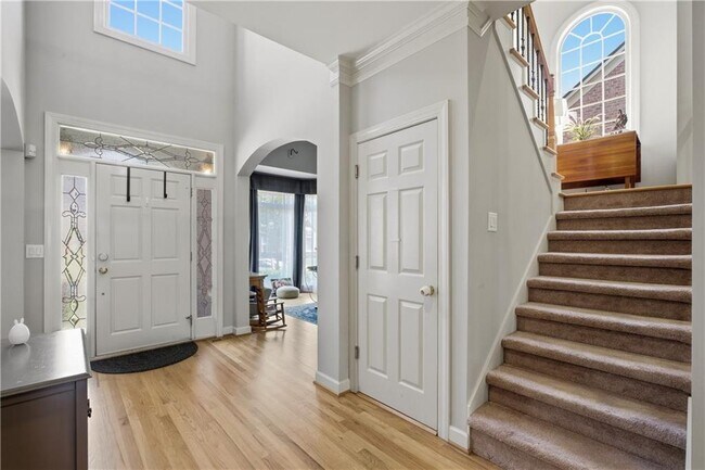 Building Photo - 3308 Fieldwood Dr SE