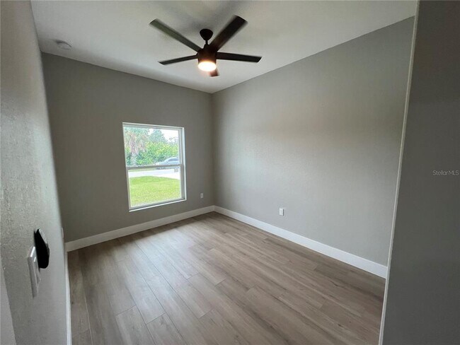 Building Photo - 12130 Henley Ave