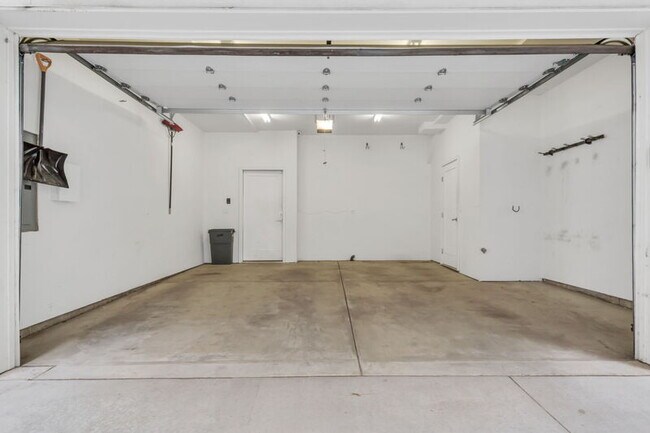 Building Photo - 2720 Federal Blvd