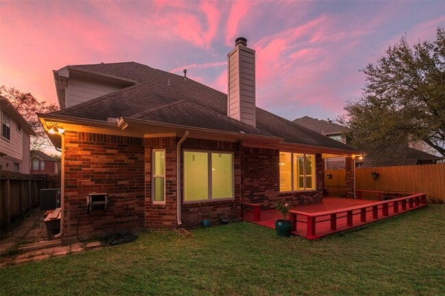Building Photo - 2111 Scenic Hollow Ct