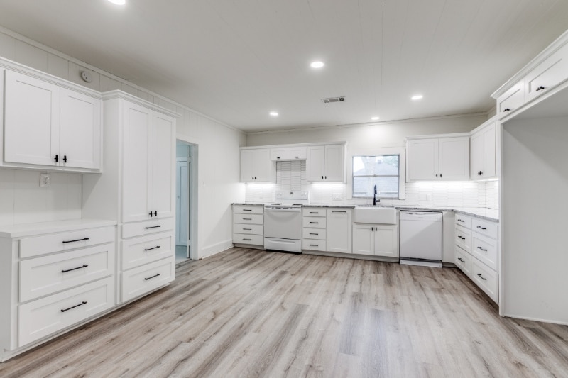 Building Photo - 909 N Anna St