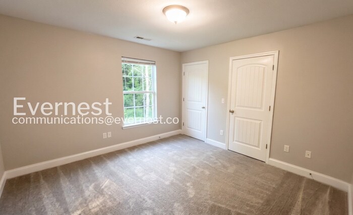 Building Photo - 124 Brown Estates Dr