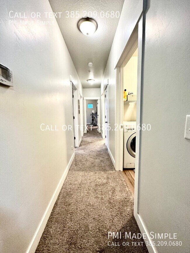 Building Photo - Move in Special! Condo with Amazing Views ...