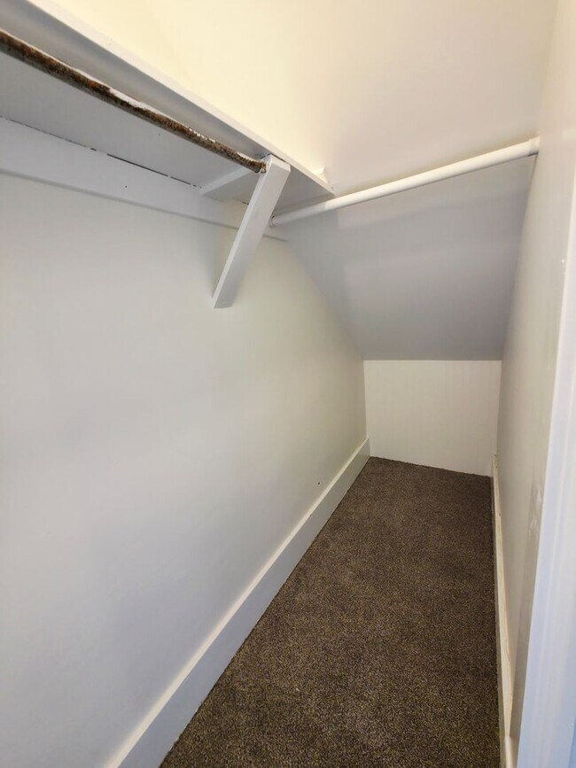 Building Photo - 3 Bed 1 Bath in Rochester PA