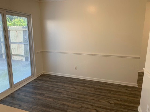 Building Photo - "Discover Your Dream Home: Spacious 3-Bedr...