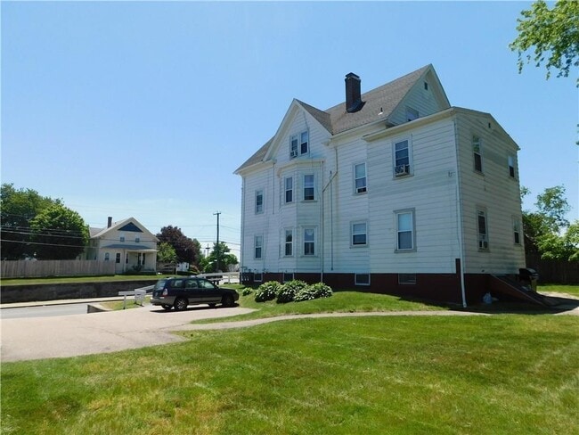 Building Photo - 29 Haven Ave