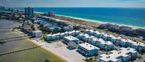 Building Photo - 1100 Fort Pickens Rd